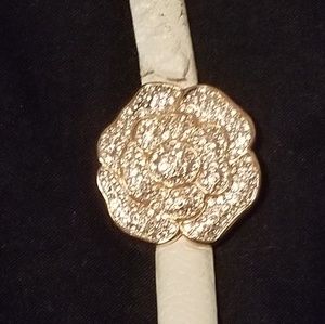 ROSE BRACELET WHITE LEATHER STRAP